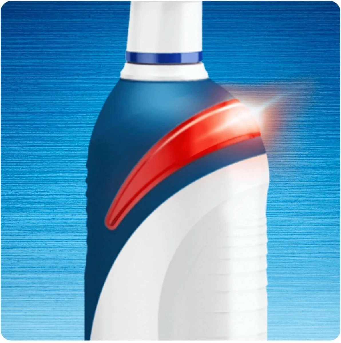 Oral B Oral-B Pro 2 2700 CrossAction - Elektrische Tandenborstel - Blauw, Wit 5 Oral B Oral-B Pro 2 2700 CrossAction - Elektrische Tandenborstel - Blauw, Wit - Afbeelding 3