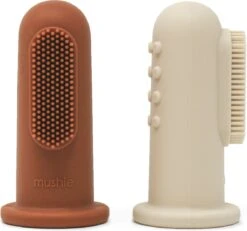 Mushie Finger Toothbrush Clay/Sand - Vingertandenborstel Baby - 2 Stuks Per Verpakking - Tandenborstel Siliconen -Mondverzorgings Winkel 1200x1124 2