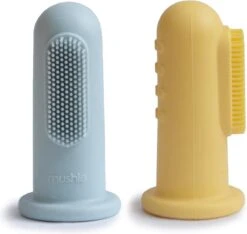 Mushie Finger Toothbrush Clay/Sand - Vingertandenborstel Baby - 2 Stuks Per Verpakking - Tandenborstel Siliconen -Mondverzorgings Winkel 1200x1138 1