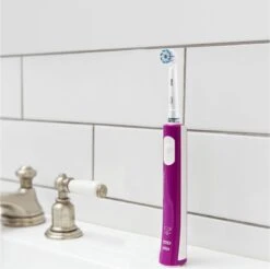 Oral B Oral-B Junior - Elektrische Tandenborstel - Paars 22 Oral B Oral-B Junior - Elektrische Tandenborstel - Paars -Mondverzorgings Winkel 1200x1197 6