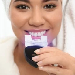 The Million Dollar Smile® Tandenbleekset Geschikt Voor Gevoelige Tanden - Zonder Peroxide (0%) - Wittere Tanden - 100% Natuurlijk - Tanden Bleken - Tandenblekers - Teeth Whitening Kit - Geen Gevoelige Tanden -Mondverzorgings Winkel 1200x1200 1200