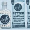 Smyle - Tandpasta Tabletten - Met Fluoride - Tandpasta Tabs + 2 Navulzakjes Van 65 Tabs -Mondverzorgings Winkel 1200x703