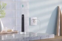 Philips Sonicare Series 3100 HX3675/15 - Elektrische Tandenborstel - Zwart & Roze - Duopack 37 Philips Sonicare Series 3100 HX3675/15 - Elektrische Tandenborstel - Zwart & Roze - Duopack -Mondverzorgings Winkel 1200x800 41