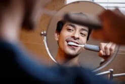 Philips Philips Sonicare CleanCare+ HX3212/15 - Elektrische Tandenborstel 14 Philips Philips Sonicare CleanCare+ HX3212/15 - Elektrische Tandenborstel -Mondverzorgings Winkel 1200x800 8