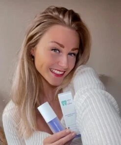 Love2smile Teeth Whitening Shampoo - De Natuurlijke Tandenbleker Van Nederland & België - Goedgekeurde Tandpasta - Teeth Whitening - Wittere Tanden - Zonder Peroxide -Mondverzorgings Winkel 997x1200 1